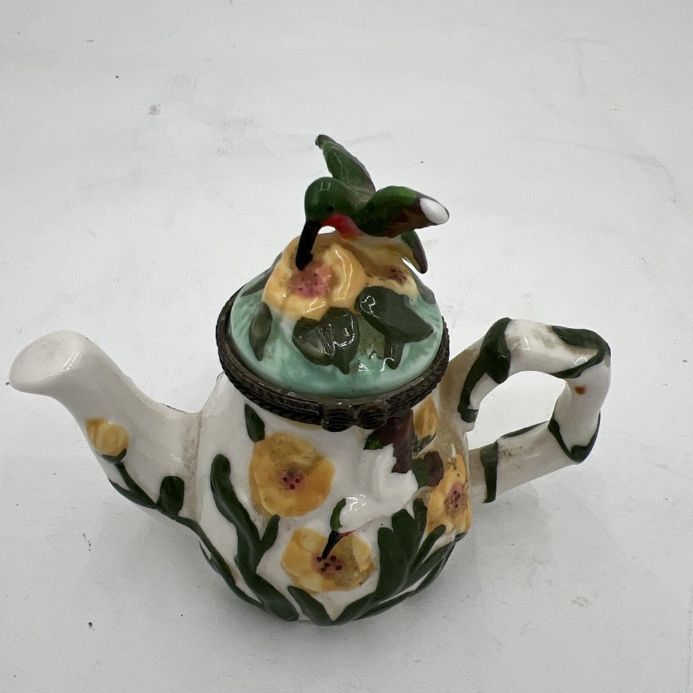 VINTAGE HUMMINGBIRD BIRD TEAPOT TRINKET BOX PORCELAIN